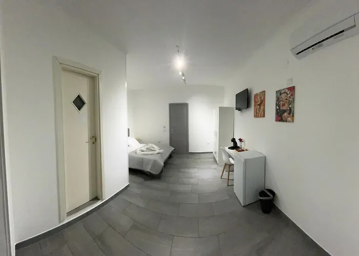 Bed & Breakfast B E B Helena 4*