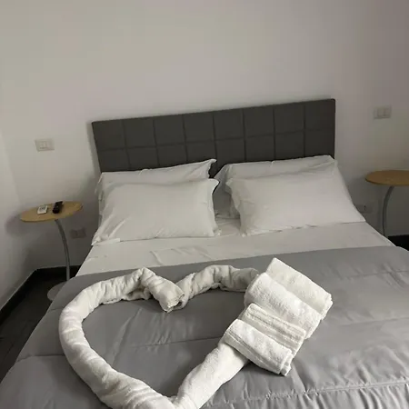 B E B Helena Bed and breakfast Nápoles