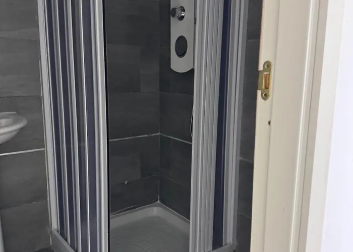 B E B Helena Oda ve Kahvaltı Napoli